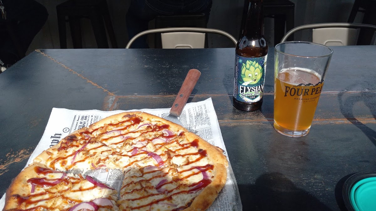 Floyd And Company Wood-Fired Pizza-6